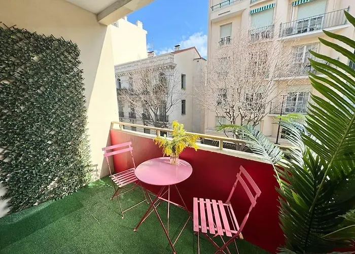 Cosy 2 Pièces élégant Proche Gare Et Port Vauban Apartamento Antibes